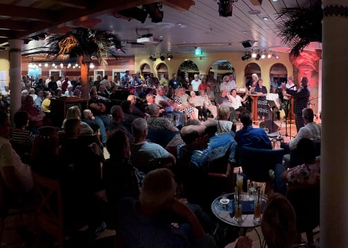 Glenn Langhorst live auf AIDAaura
